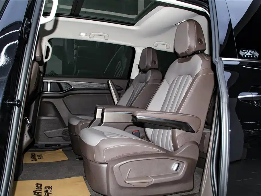 VOLKSWAGEN VILORAN 2025