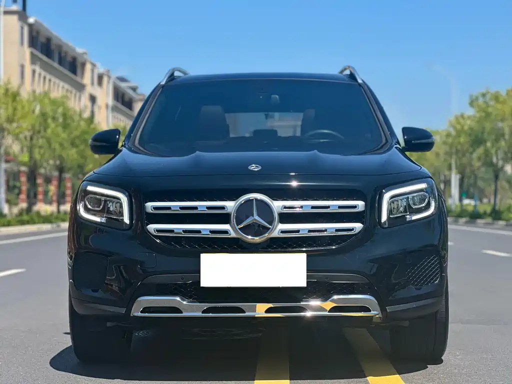 MERCEDES BENZ GLB 2021