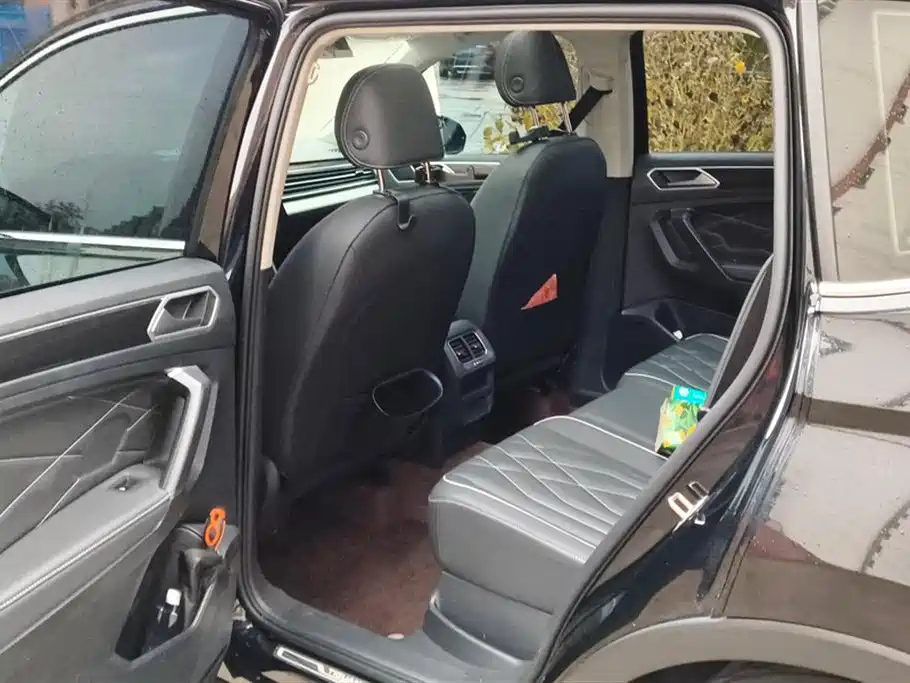 VOLKSWAGEN TIGUAN L 2024