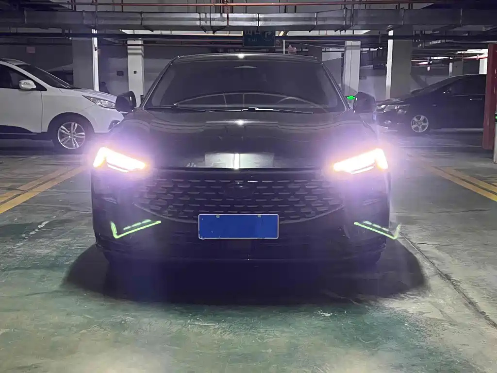 FORD MONDEO 2025