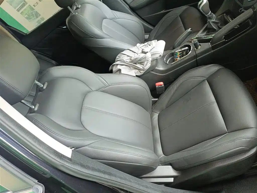 DONGFENG AEOLUS AX7 2016