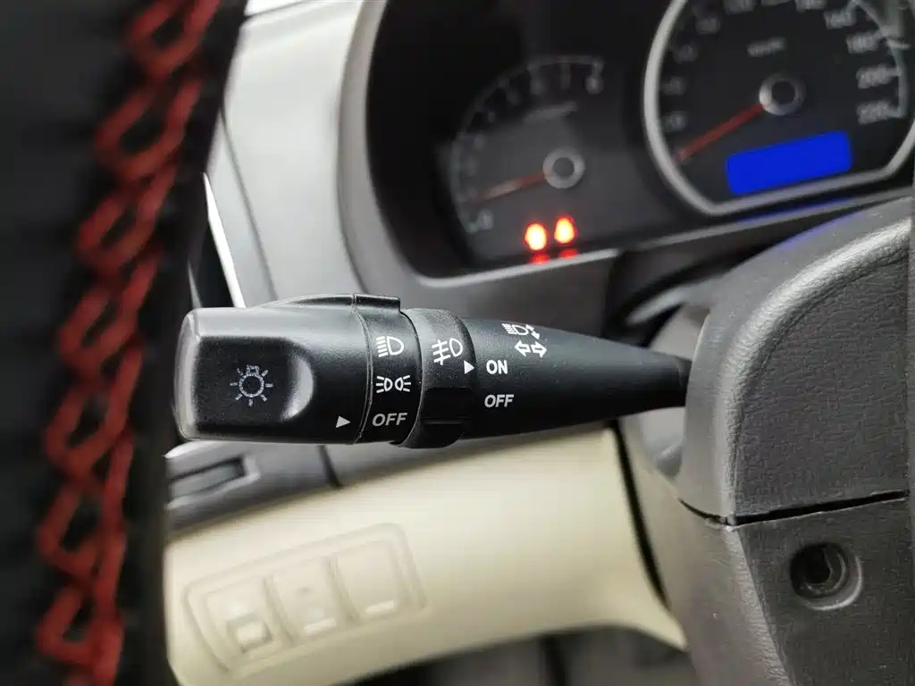 HYUNDAI CELESTA 2012