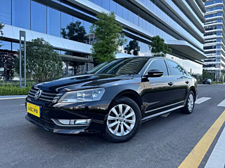 VOLKSWAGEN PASSAT 2012