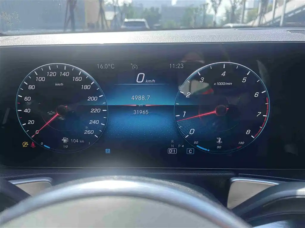 MERCEDES BENZ GLB 2022