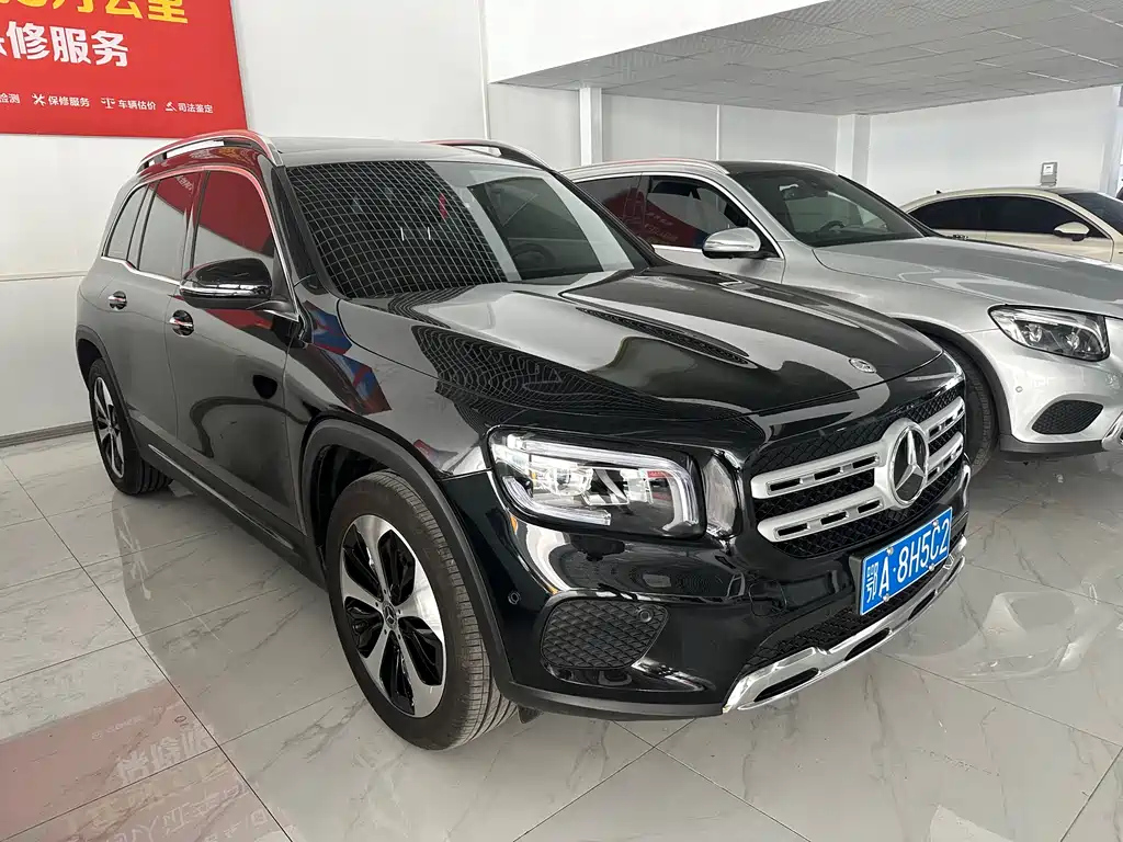 MERCEDES BENZ GLB 2023