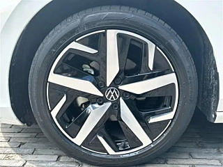 VOLKSWAGEN LAMANDO 2022 YEAR LAMANDO L 280TSI DSG EDITION 2022