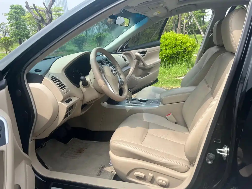 NISSAN TEANA 2017