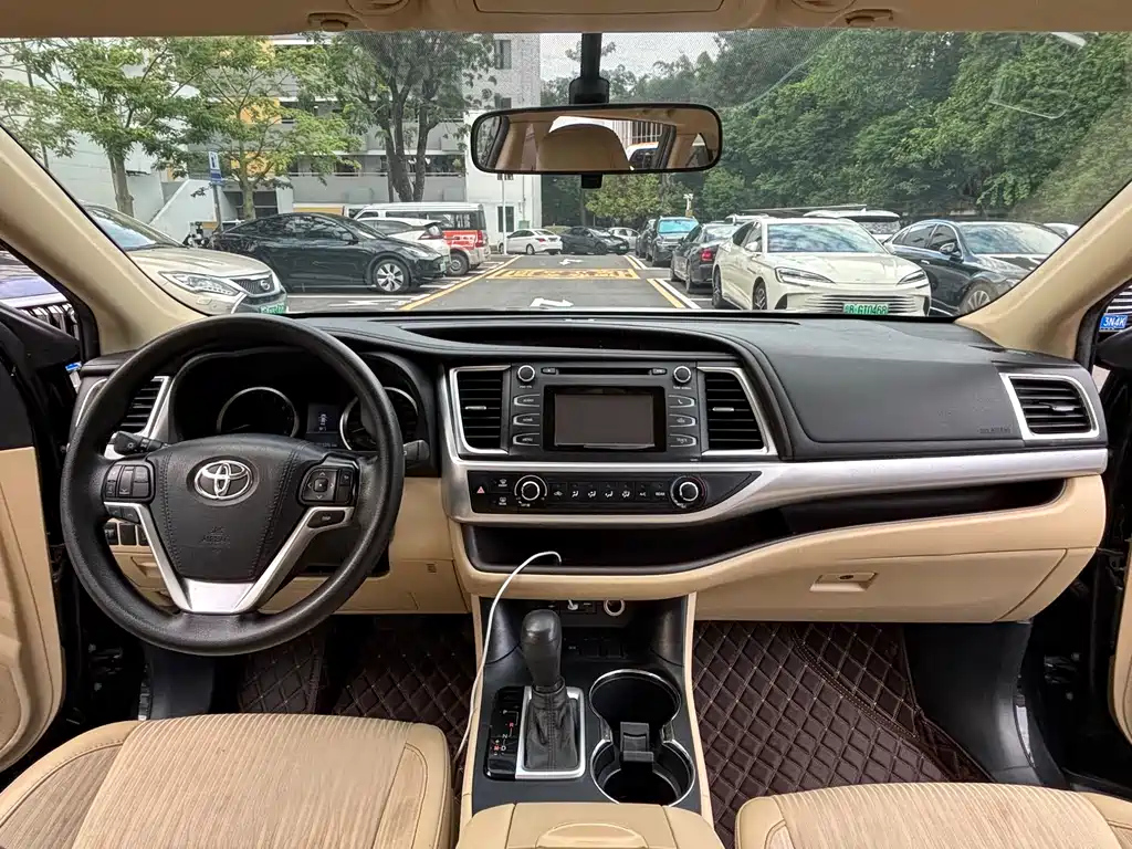 TOYOTA HIGHLANDER 2021