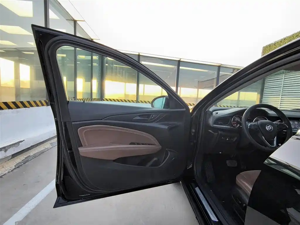 BUICK REGAL 2019