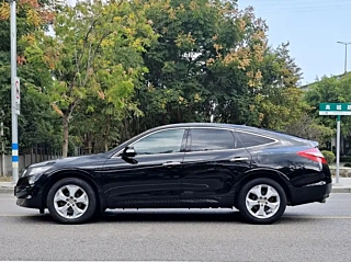 HONDA CROSSTOUR 2011