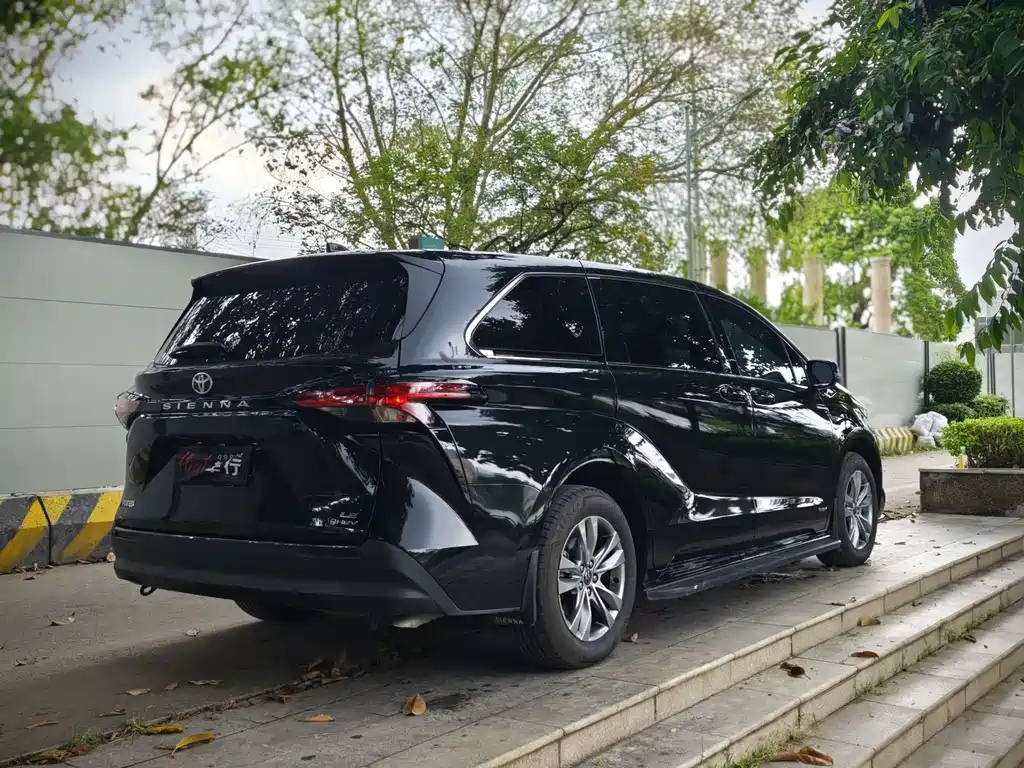 TOYOTA SIENNA SIENNA 2024