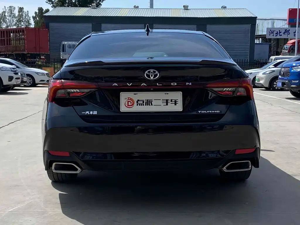 TOYOTA AVALON 2019