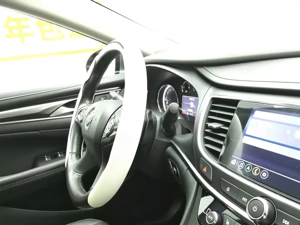 BUICK LACROSSE 2022