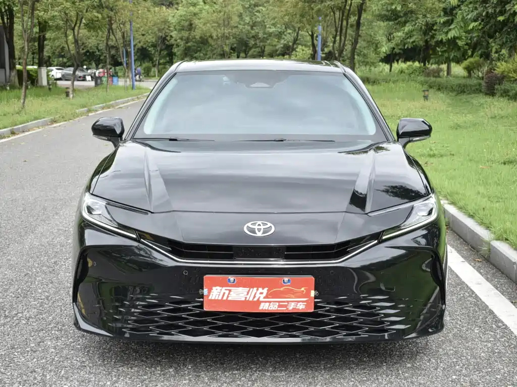TOYOTA CAMRY 2024