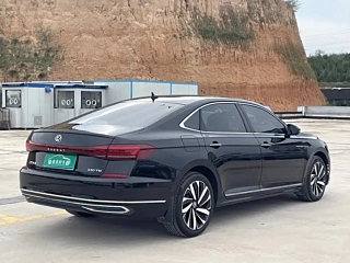 VOLKSWAGEN PASSAT  2022 YEAR 330TSI DELUXE EDITION 2022