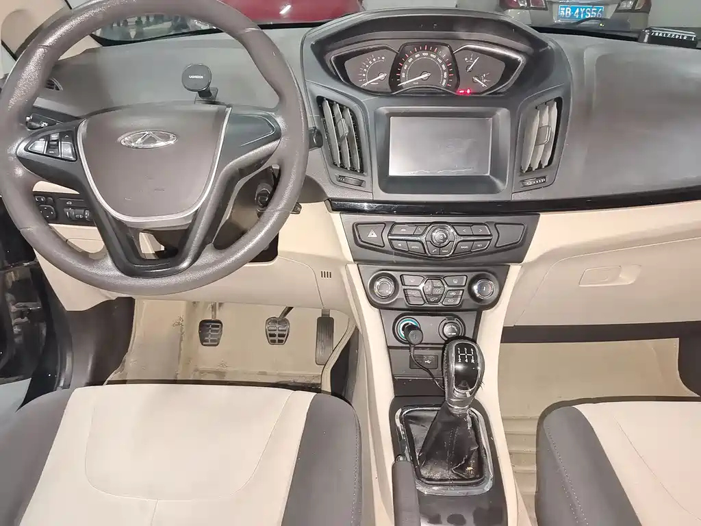 CHERY ARRIZO M7 2015