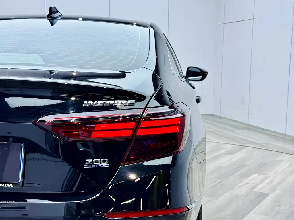 HONDA INSPIRE 2022