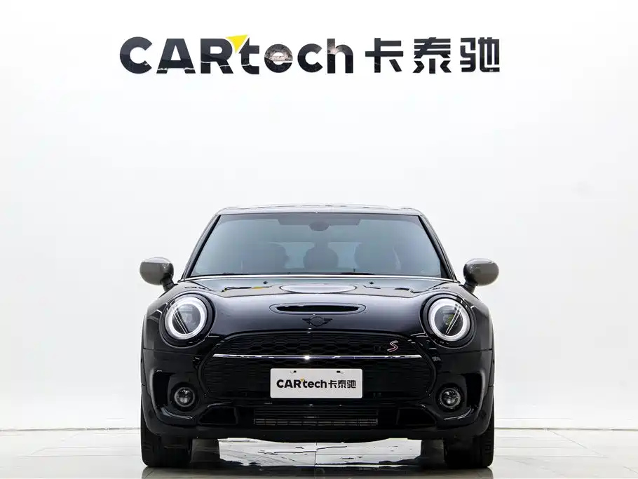 MINI CLUBMAN 2023