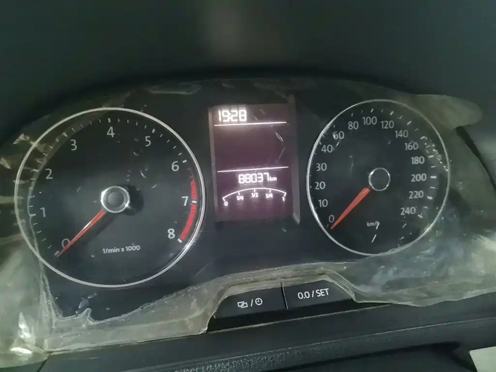 VOLKSWAGEN LAVIDA 2013