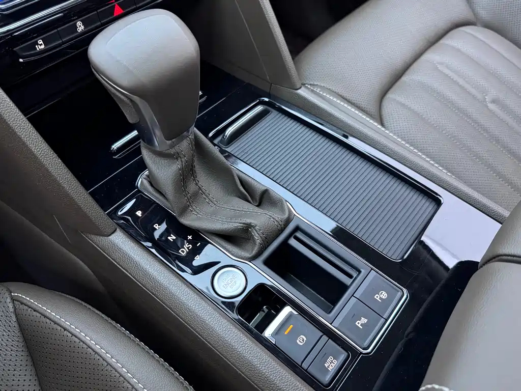 VOLKSWAGEN VILORAN 2021