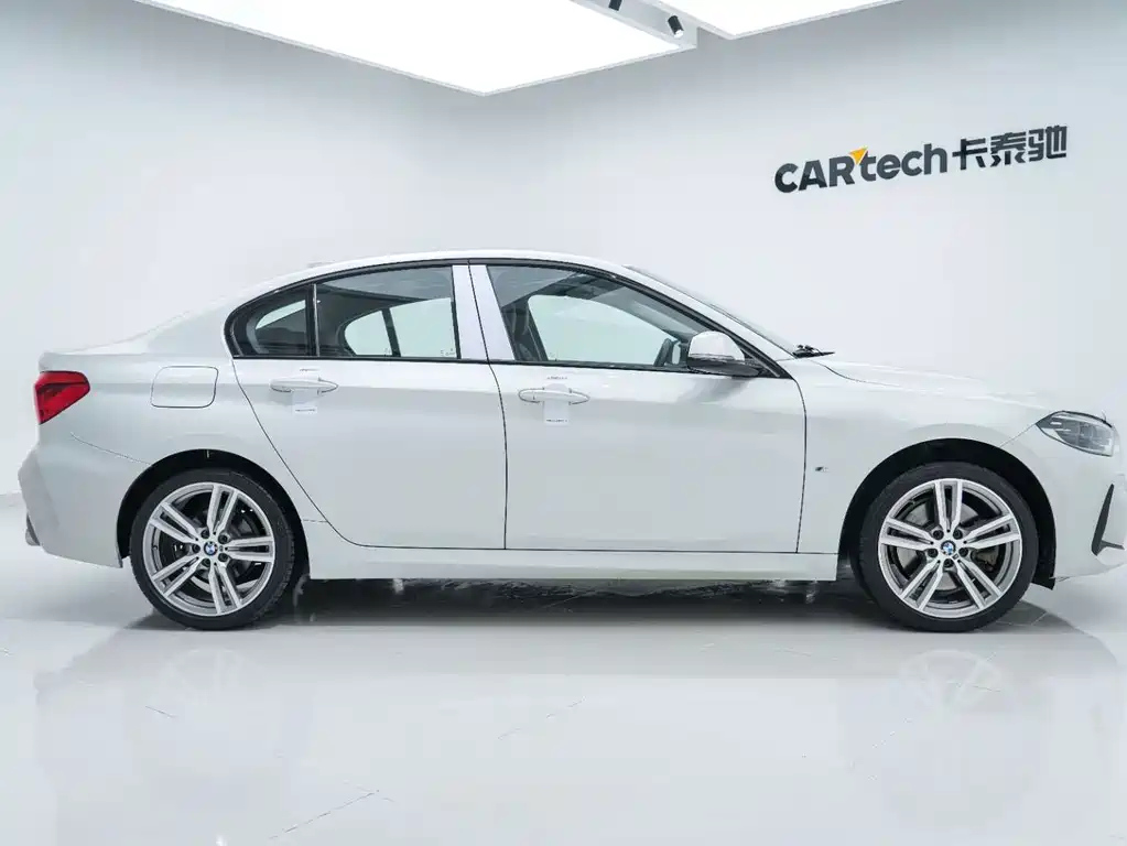 BMW 1-SERIES 2020