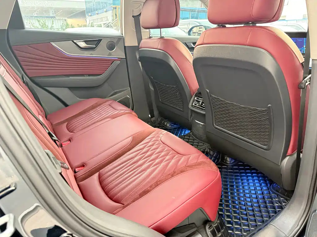 HONGQI HS5 2023