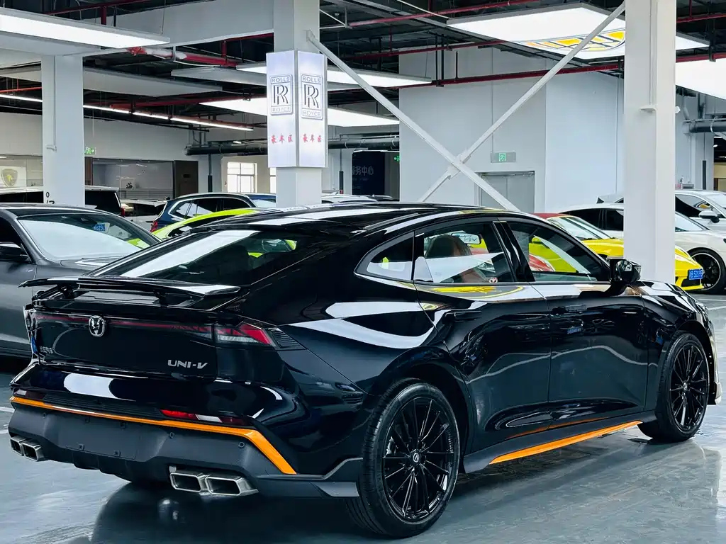 CHANGAN UNI-V 2025