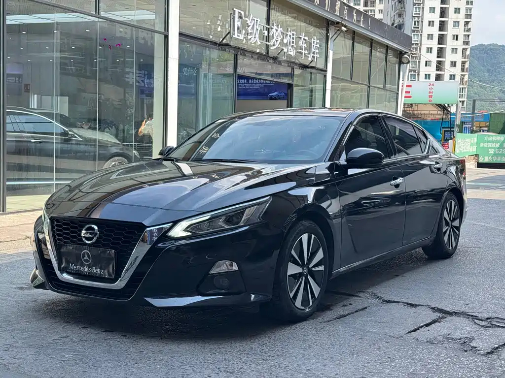 NISSAN TEANA 2021