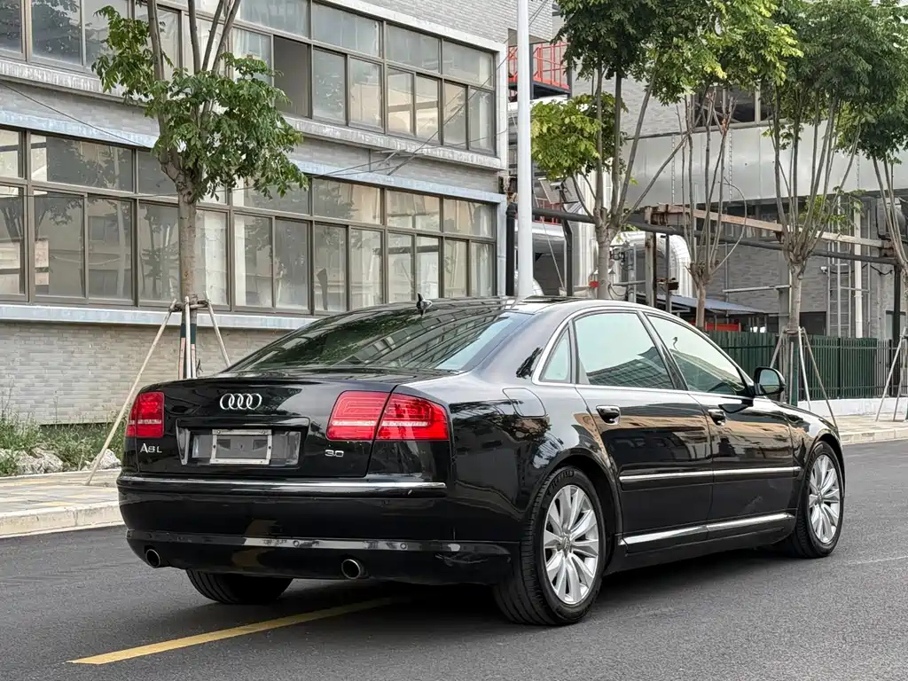 AUDI A8 2009