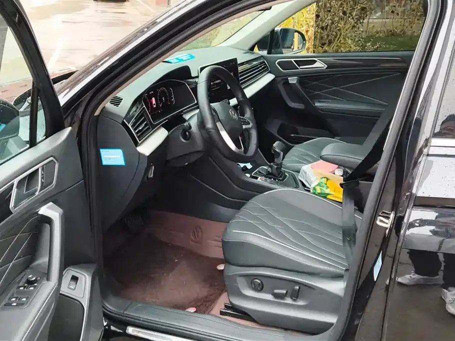 VOLKSWAGEN TIGUAN L 2024