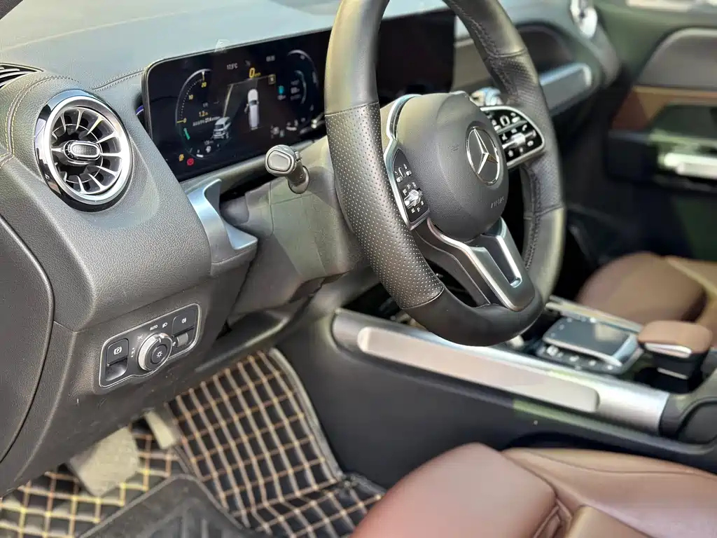 MERCEDES BENZ GLB 2022