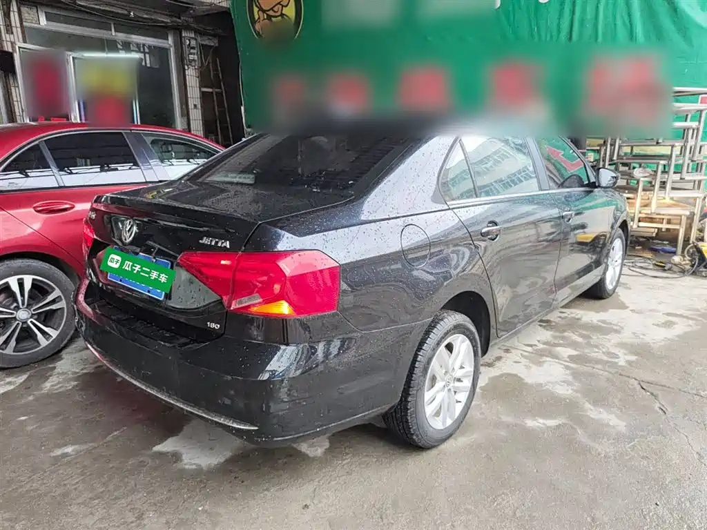 VOLKSWAGEN JETTA 2017