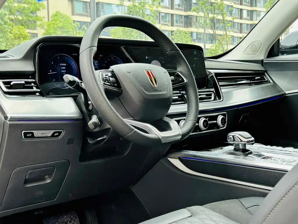 HONGQI HS5 2023
