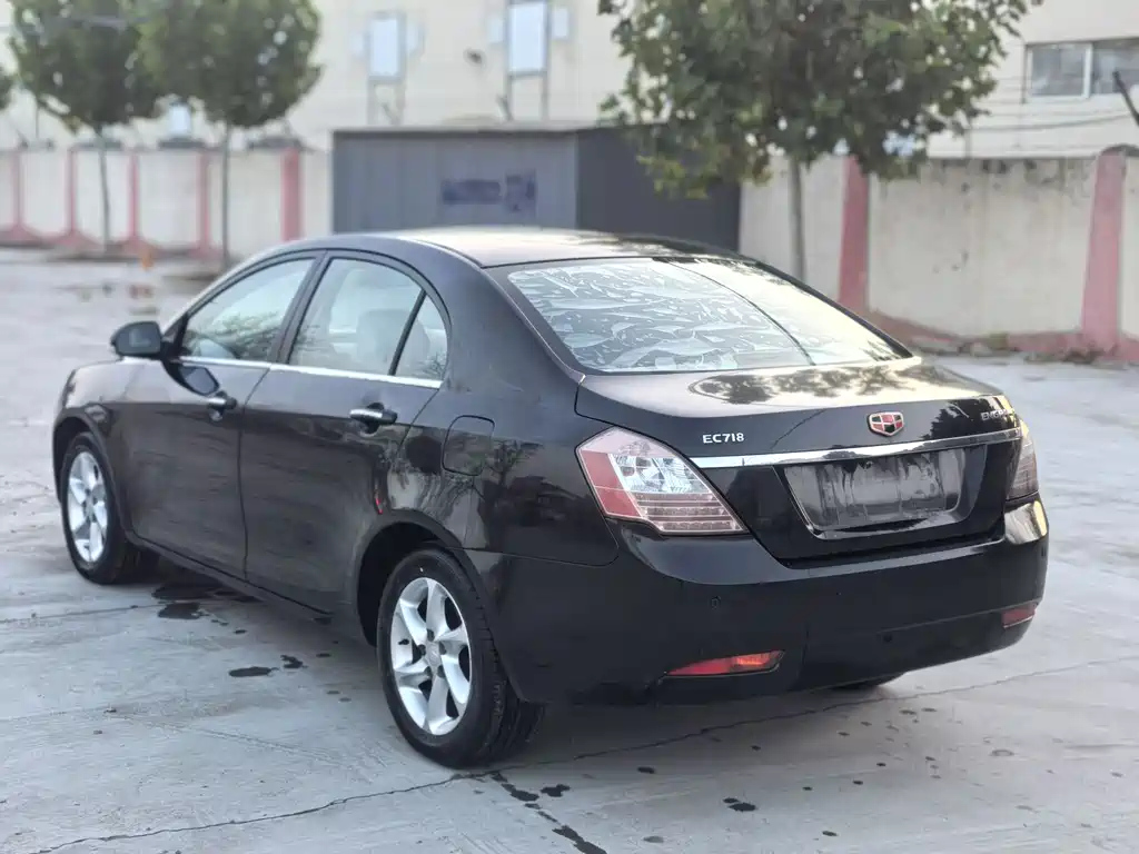 GEELY AUTO CLASSIC EMGRAND 2010