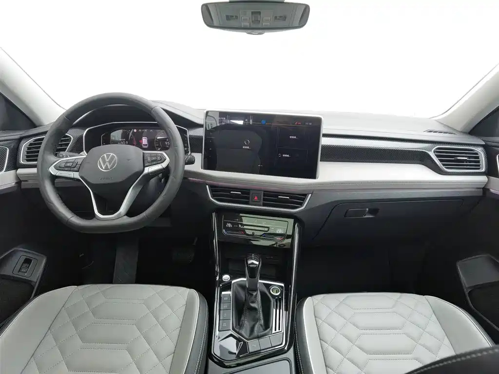 VOLKSWAGEN TAYRON 2024