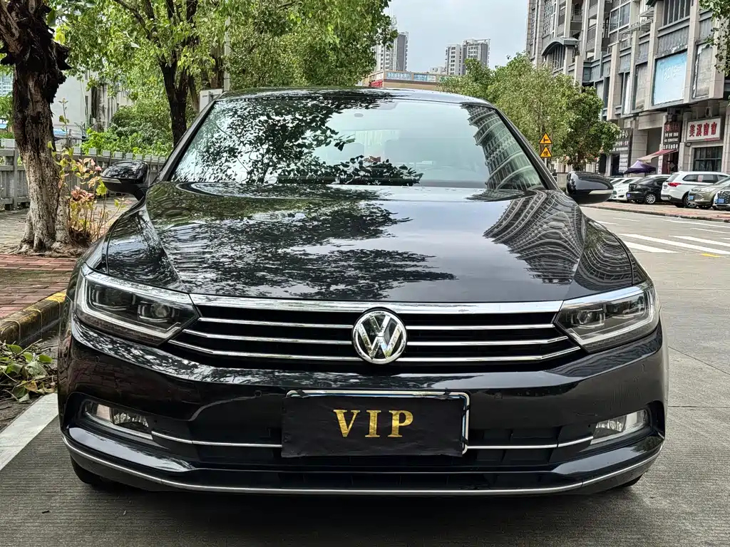 VOLKSWAGEN MAGOTAN 2017