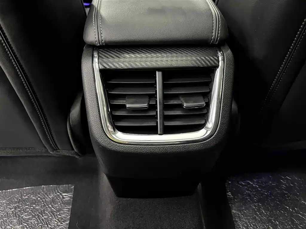 FORD TAURUS 2021