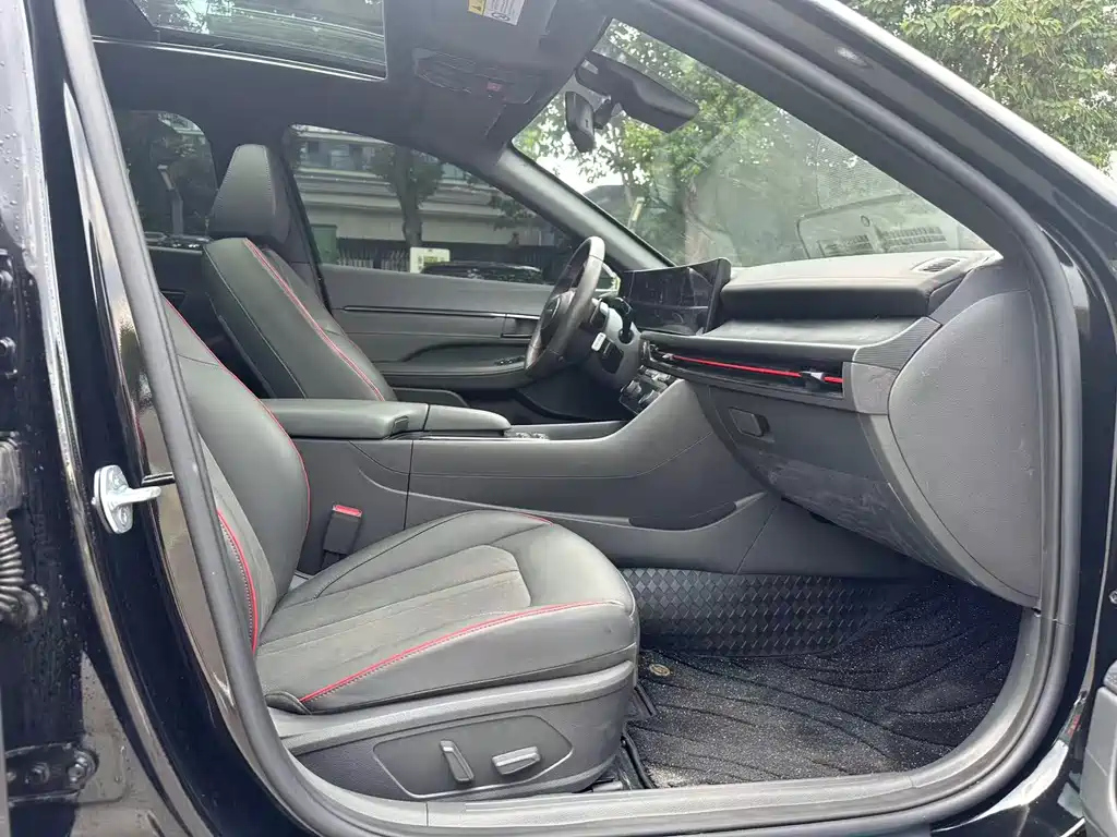 HYUNDAI SONATA 2024