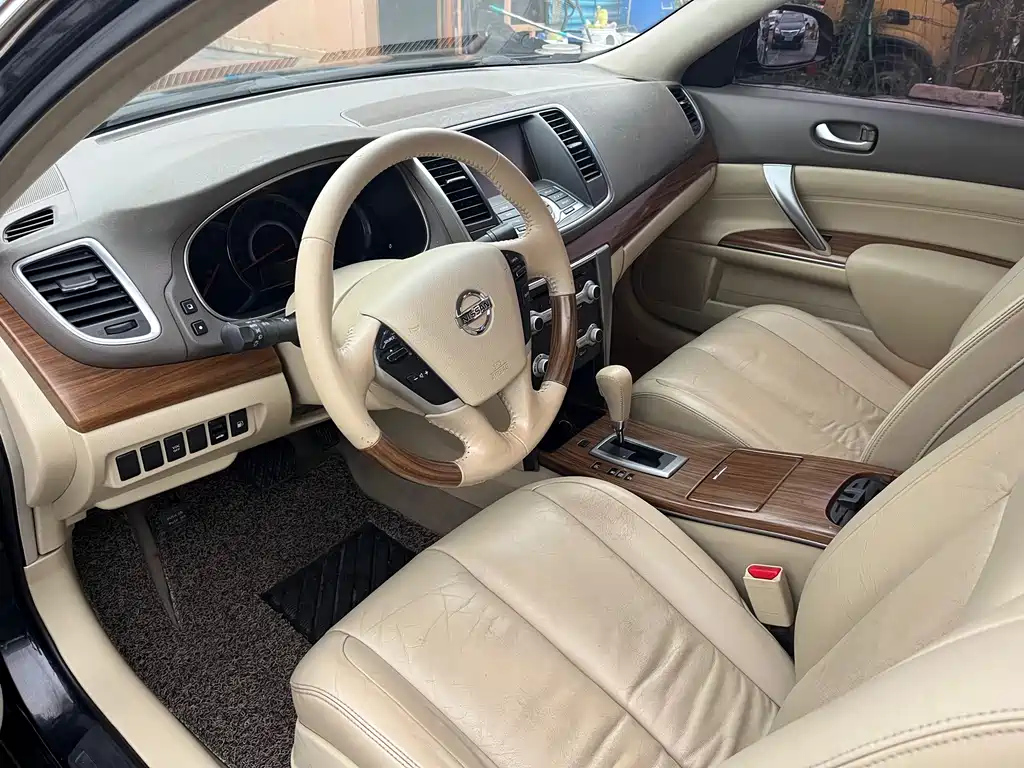 NISSAN TEANA 2012