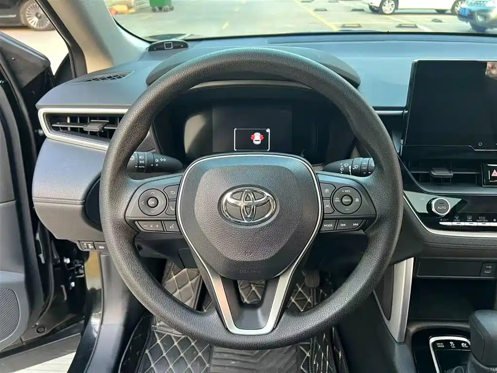 TOYOTA FRONTLANDER 2024