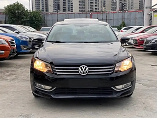 VOLKSWAGEN PASSAT 2013