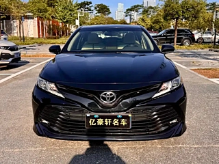 TOYOTA CAMRY  2018