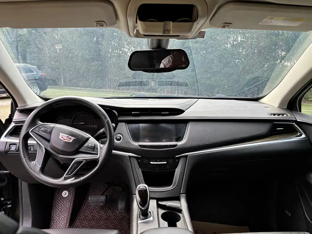 CADILLAC XT5 2016