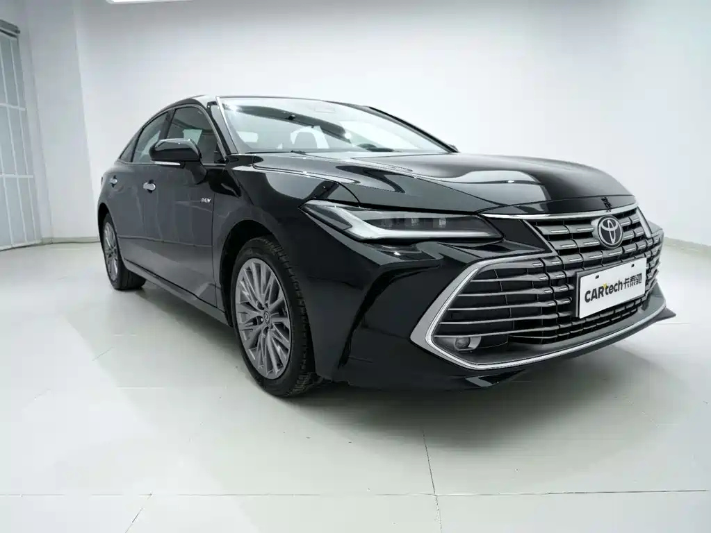 TOYOTA AVALON 2024