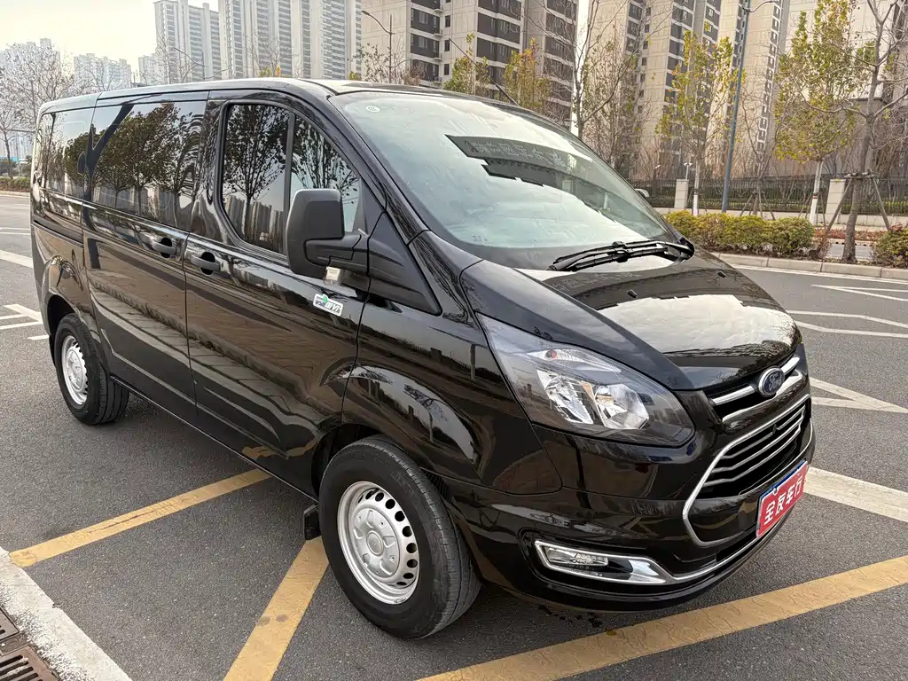 FORD TRANSIT 2022