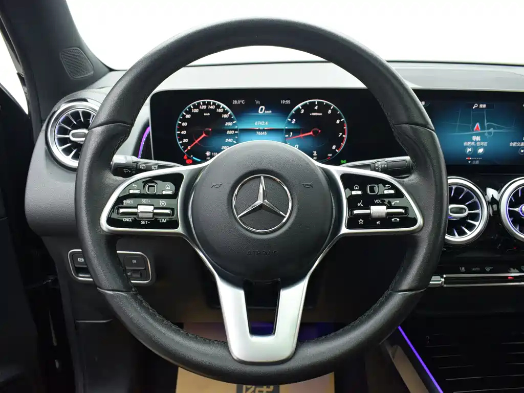 MERCEDES BENZ GLB 2020