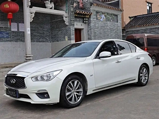 Заказать INFINITI Q50L
