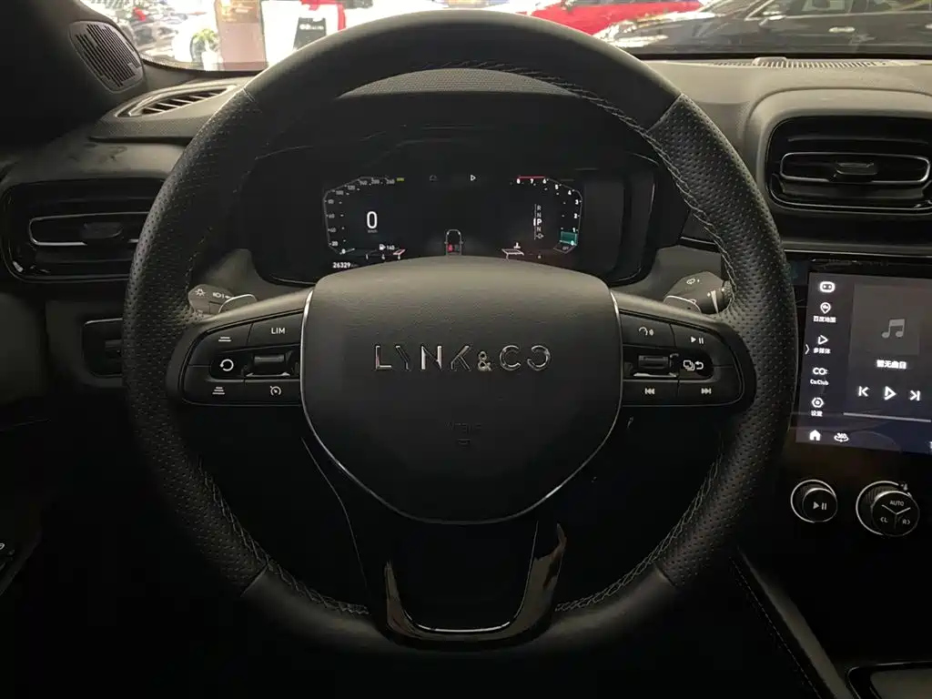 LYNK&CO 03 2021