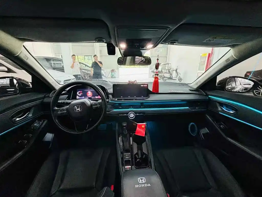 HONDA ACCORD 2025