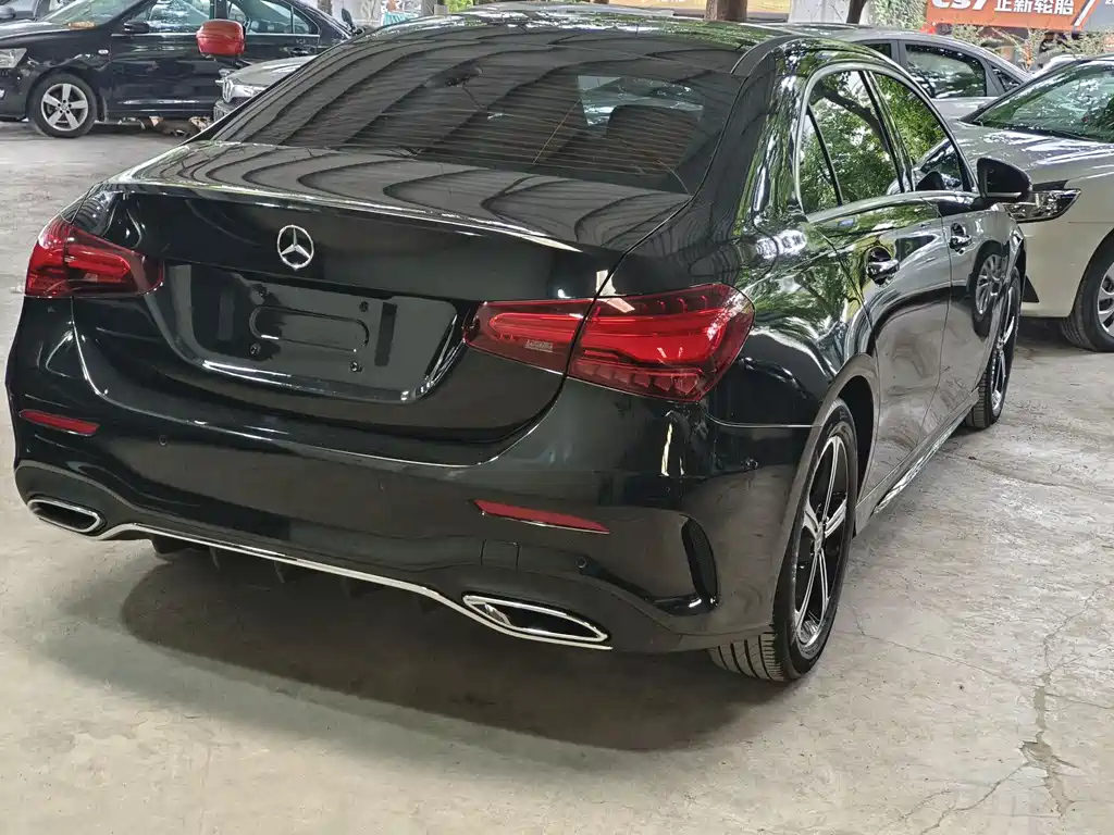 MERCEDES BENZ A-CLASS 2024